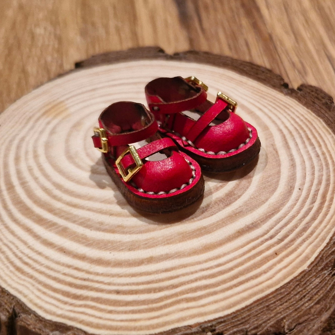 Miniatuur rode schoentjes 