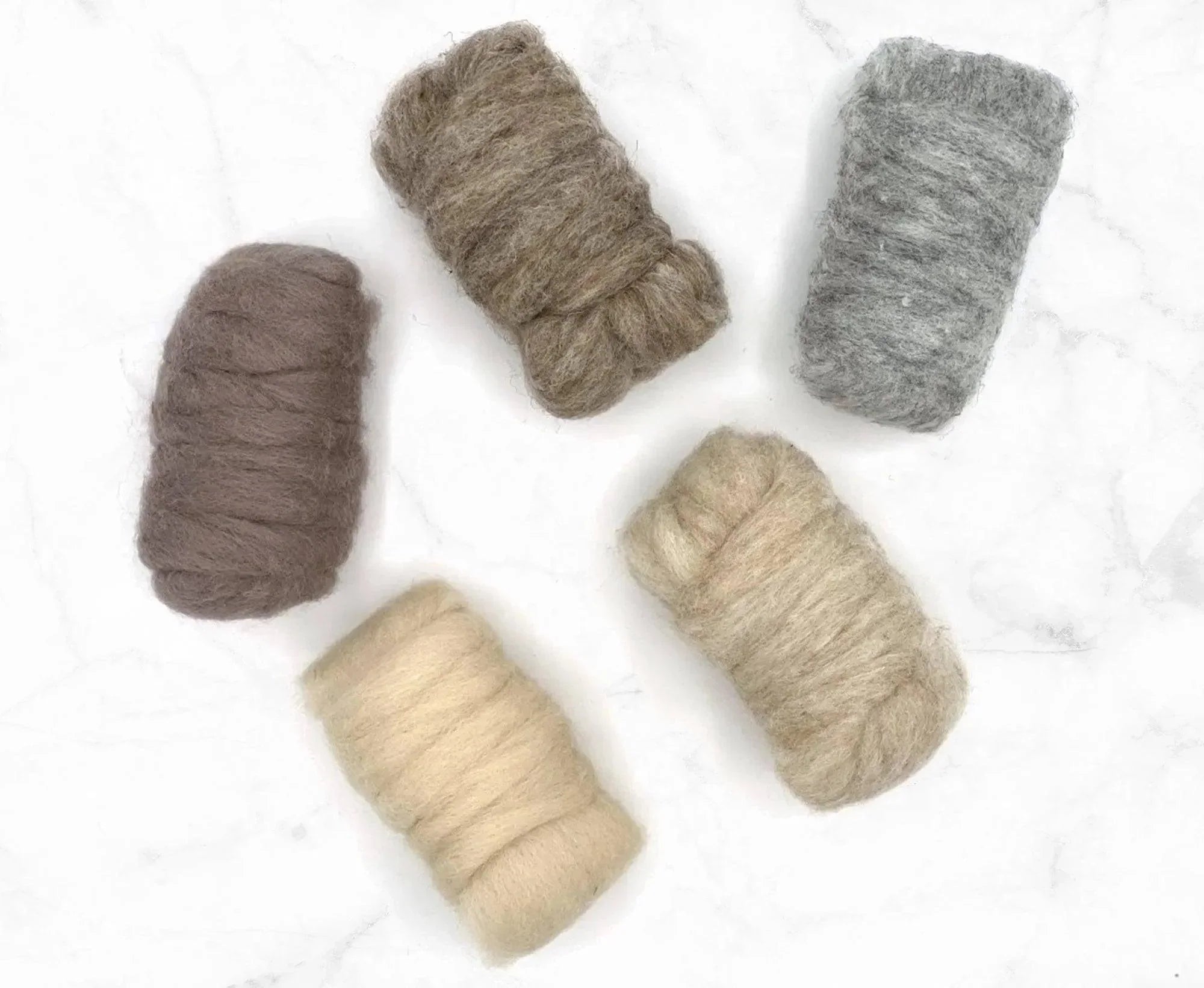 Corriedale gekaarde wol zachte tinten: 5 x 25 gram